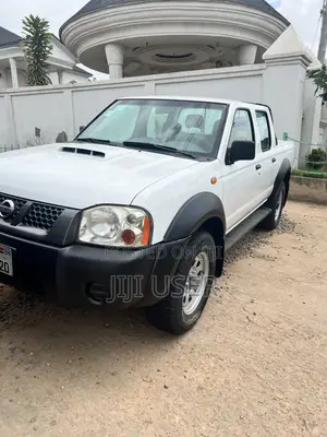 Nissan Hardbody 2020 White