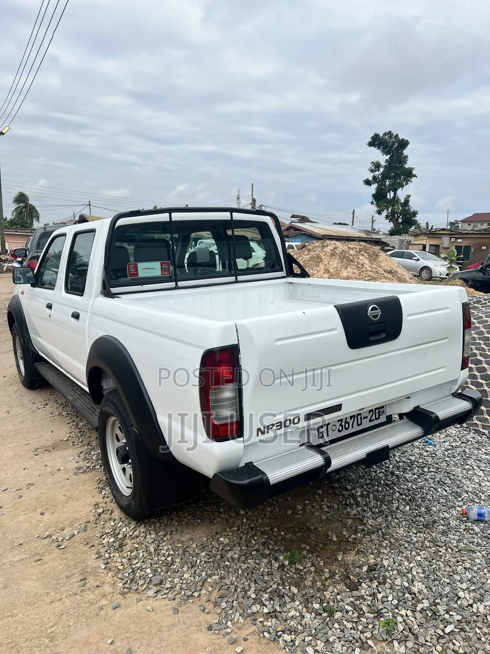 Nissan Hardbody 2020 White