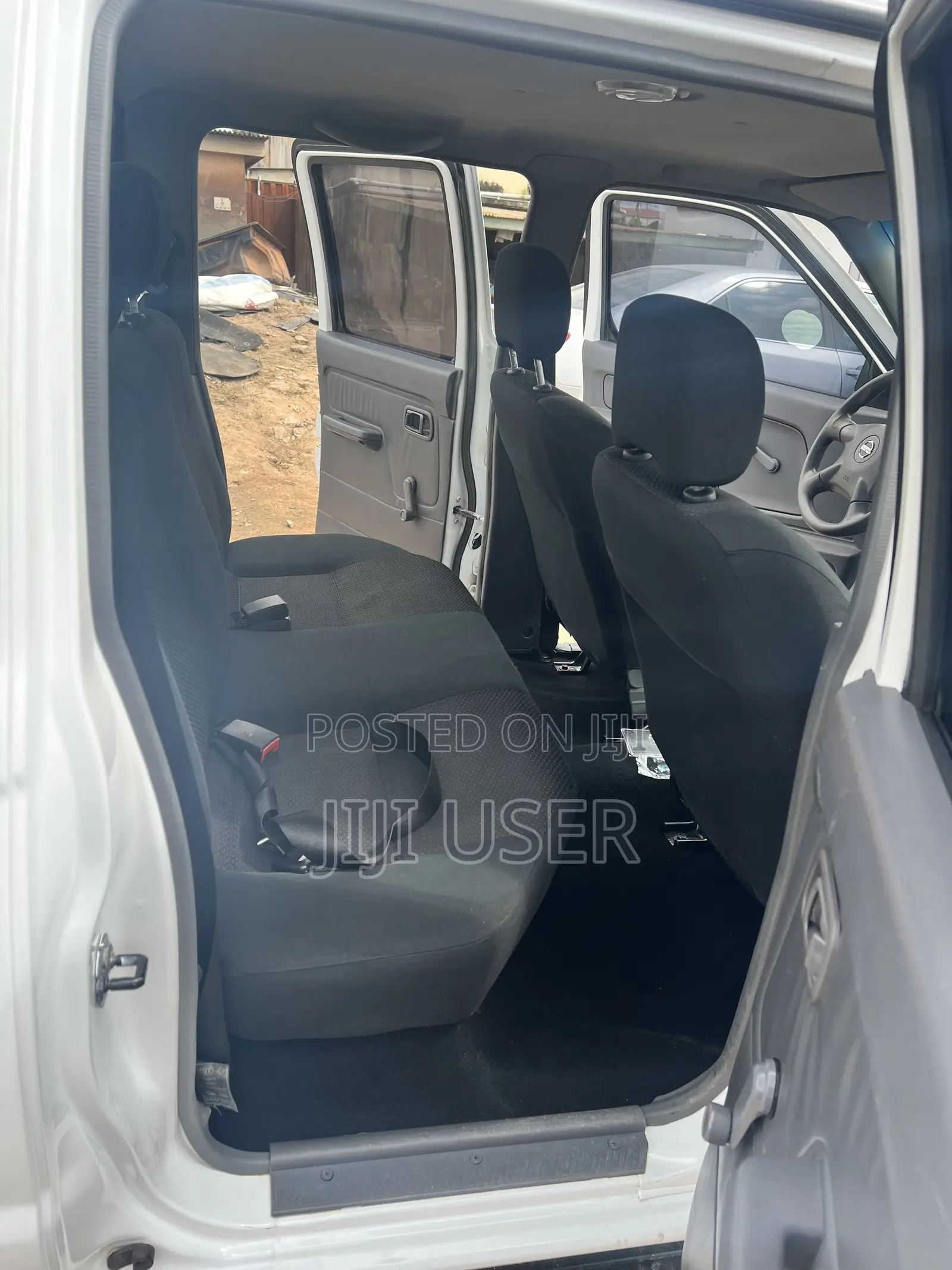 Nissan Hardbody 2020 White