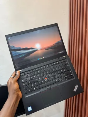 New Laptop Lenovo ThinkPad T490s 8GB Intel Core i7 SSD 256GB