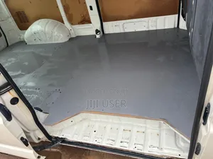 Toyota HiAce 2012 White