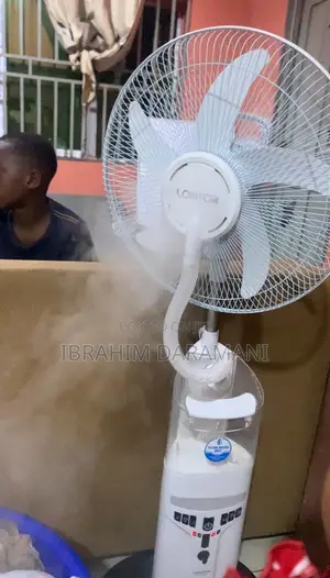 Rechargable Water Mist Electric Standing Fan