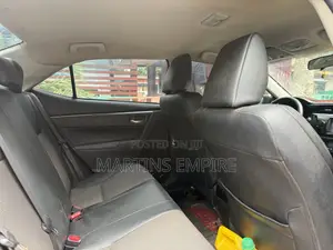 Toyota Corolla S 4dr Sedan (1.8L 4cyl CVT) 2016 Red