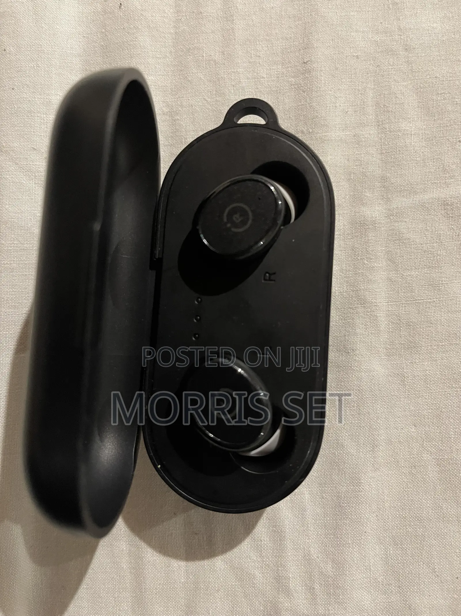UK Used Ear Pods (Tozo) Original