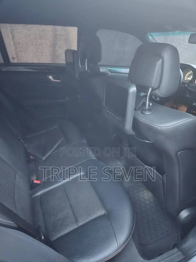 Mercedes-Benz E220 2013 Silver