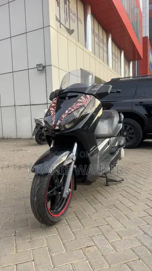 Yamaha 2019 Black