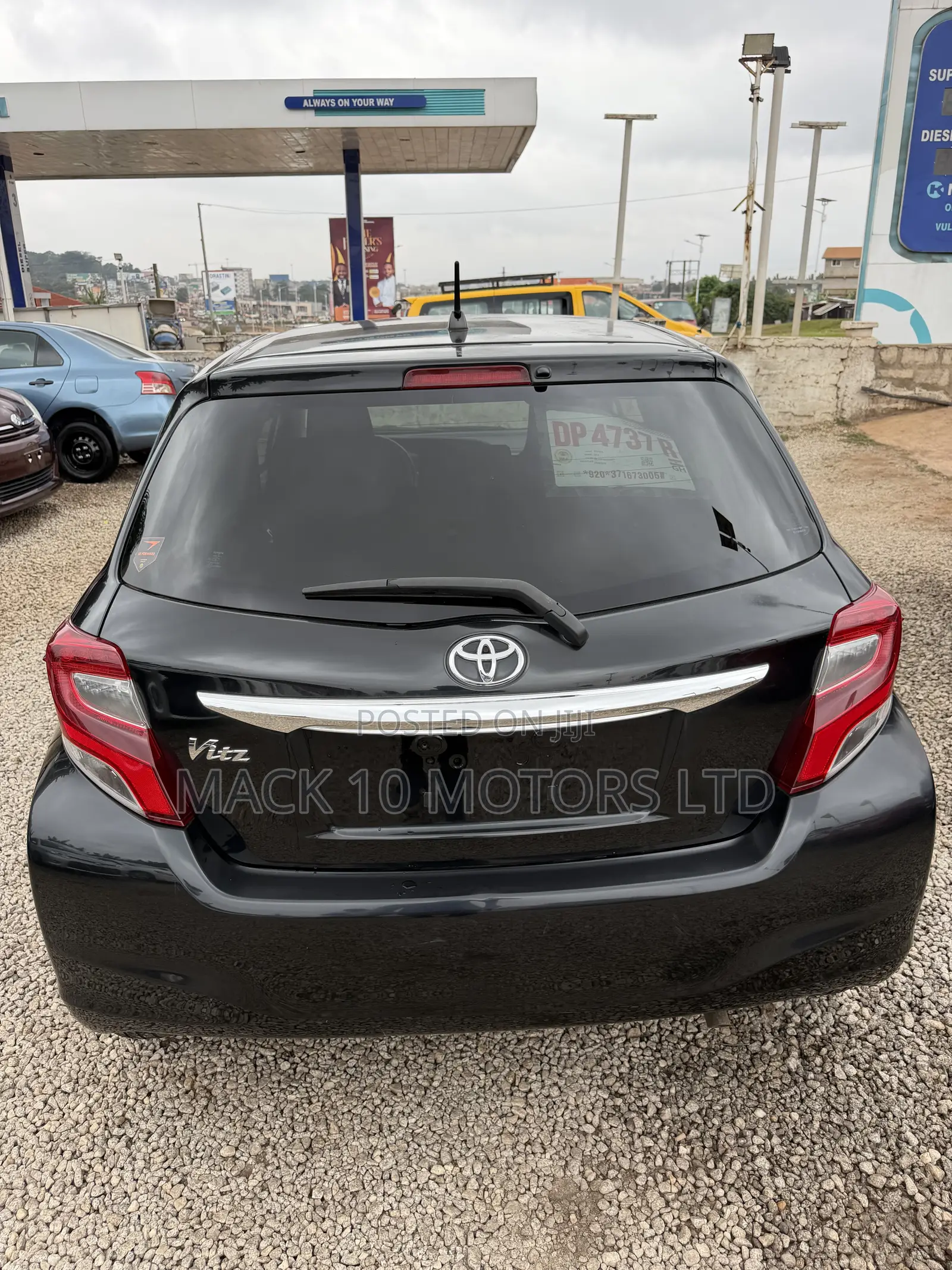 Toyota Vitz 1.5 FWD 3dr 2015 Black