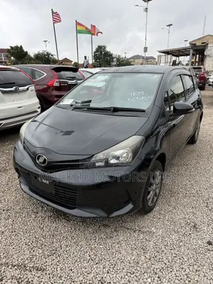 Toyota Vitz 1.5 FWD 3dr 2015 Black
