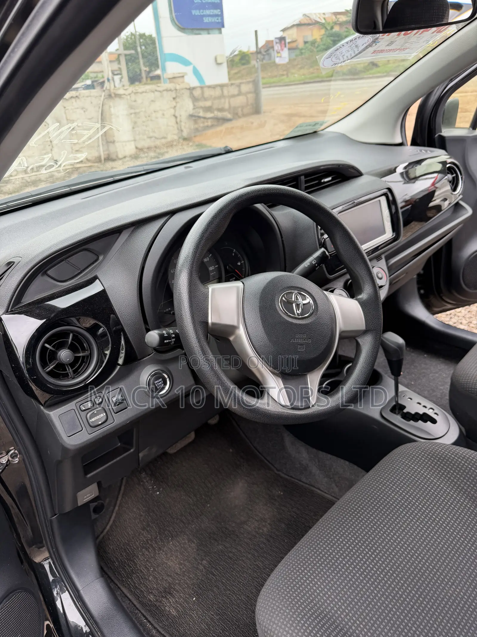 Toyota Vitz 1.5 FWD 3dr 2015 Black