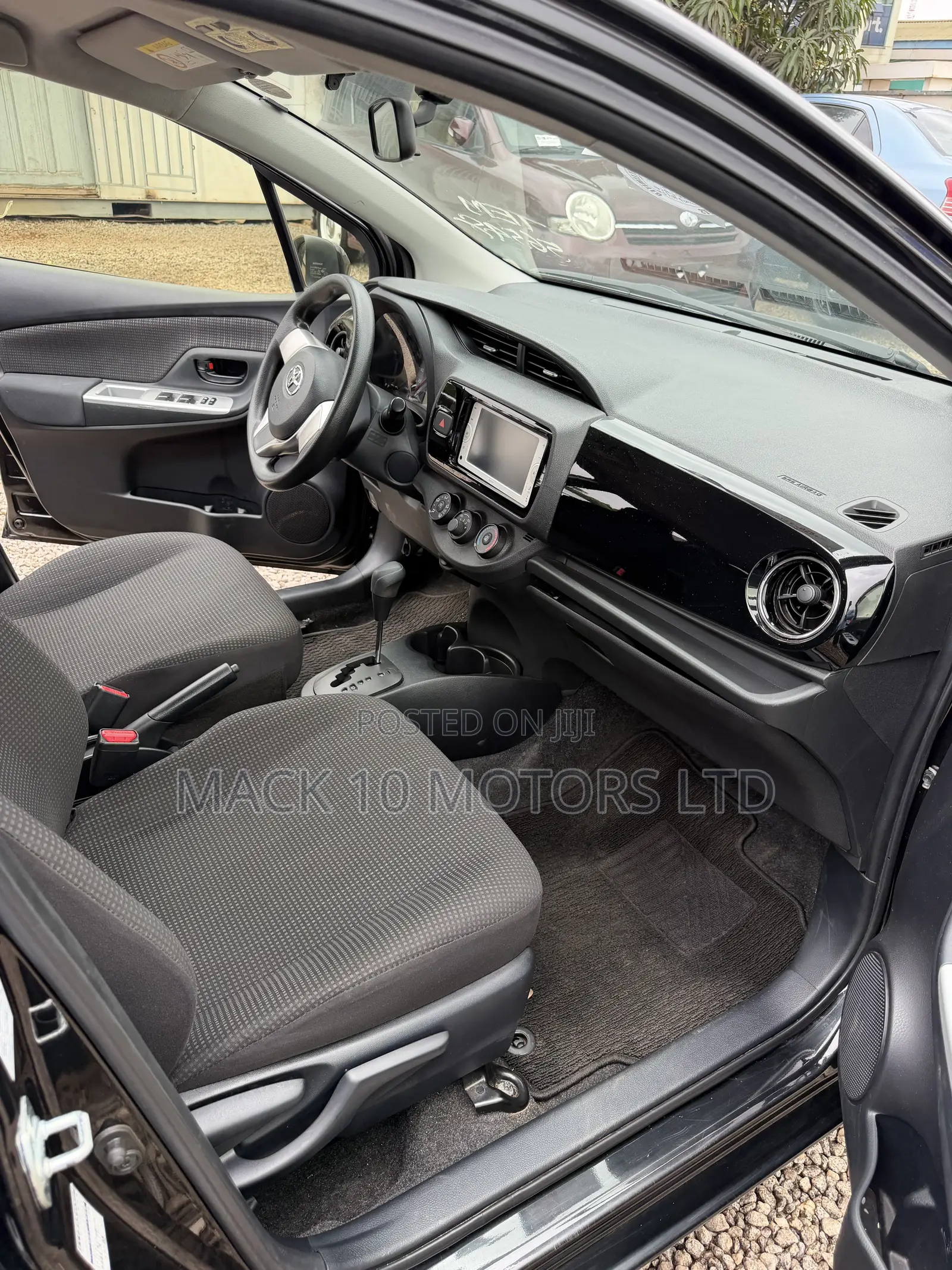 Toyota Vitz 1.5 FWD 3dr 2015 Black