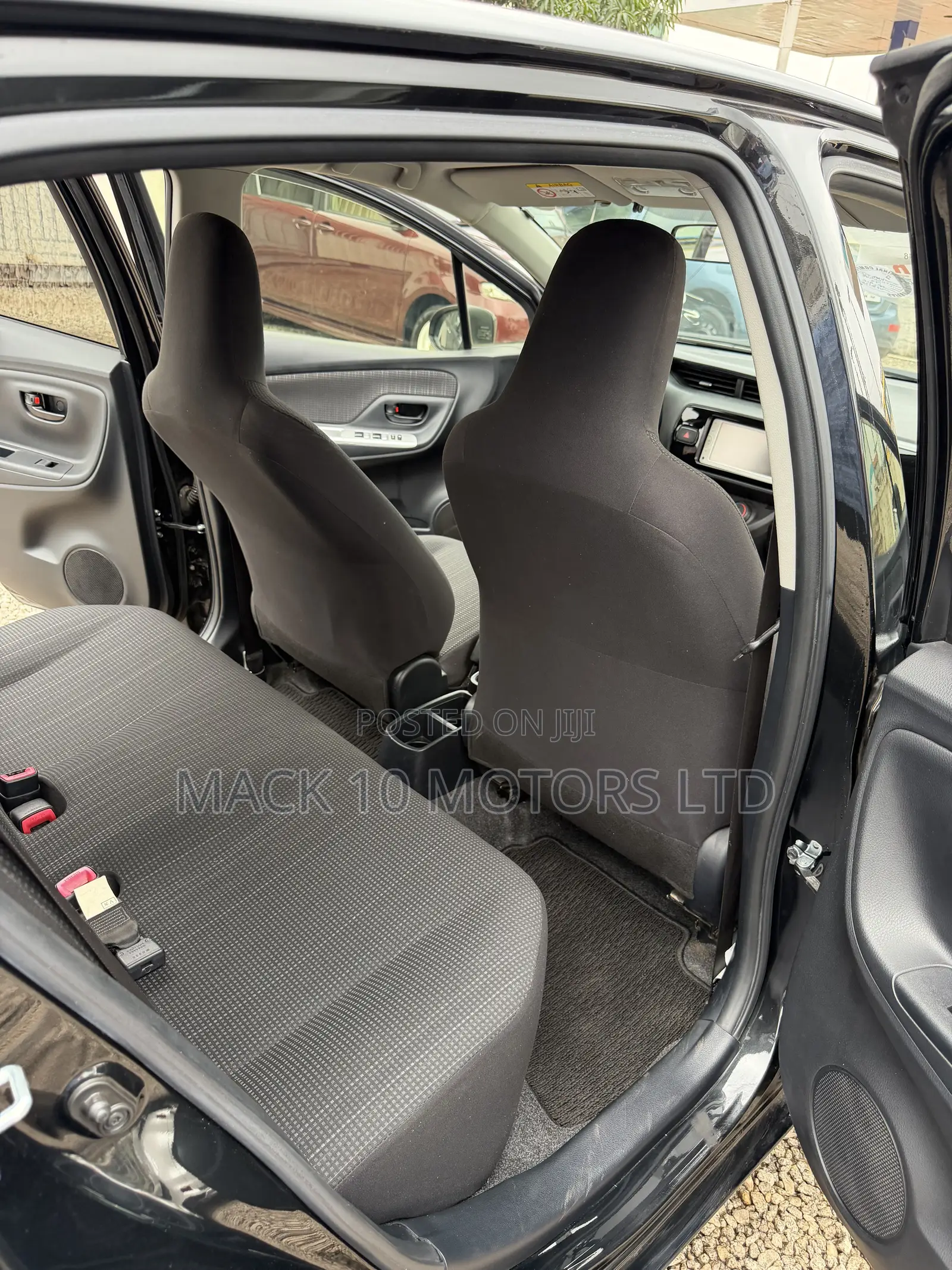 Toyota Vitz 1.5 FWD 3dr 2015 Black