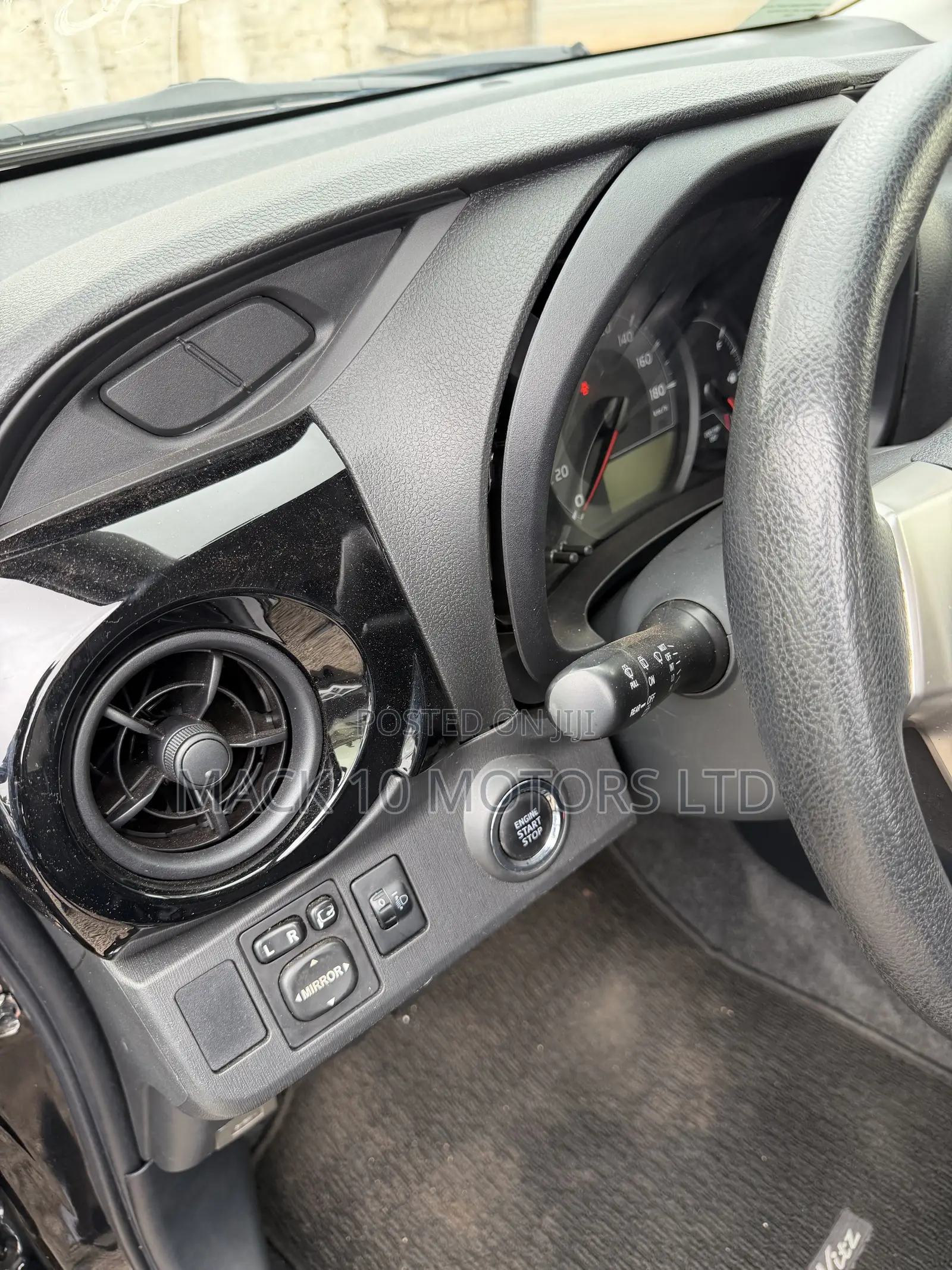 Toyota Vitz 1.5 FWD 3dr 2015 Black