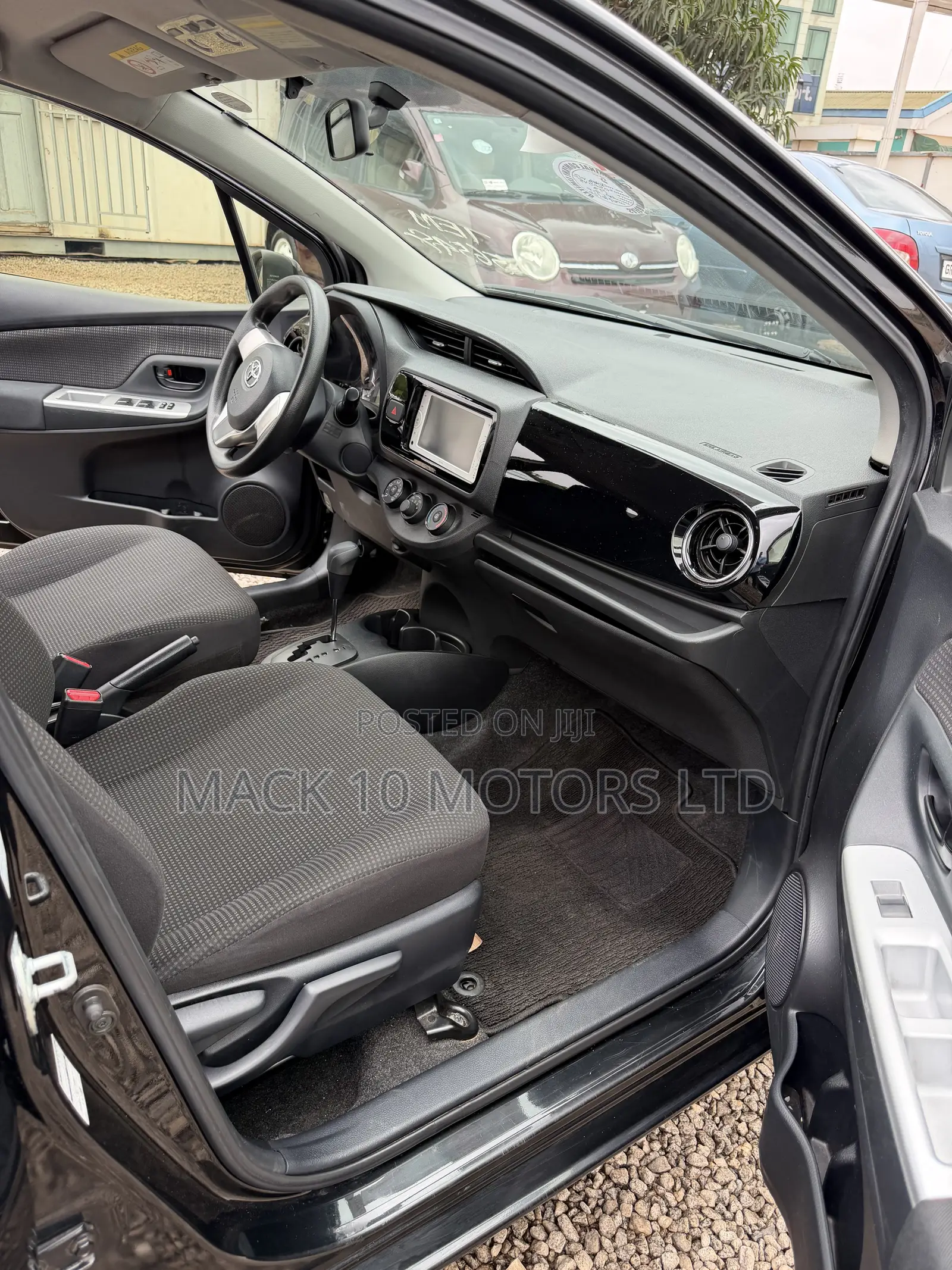 Toyota Vitz 1.5 FWD 3dr 2015 Black