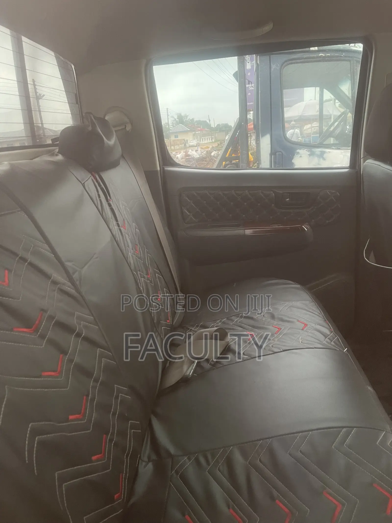 Toyota Hilux 2.5 D-4D 4X4 SRX 2011 Gray