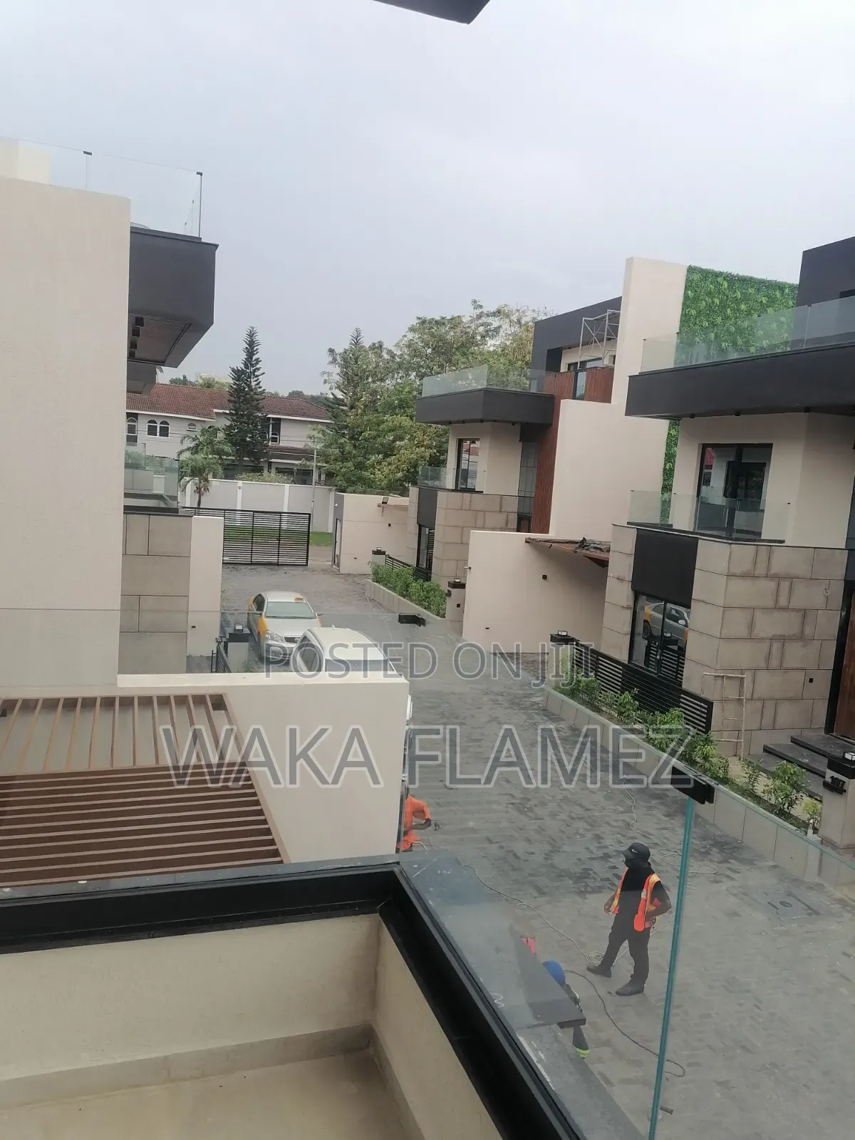 4bdrm Mansion in Cantonment, US Embassy Area for sale