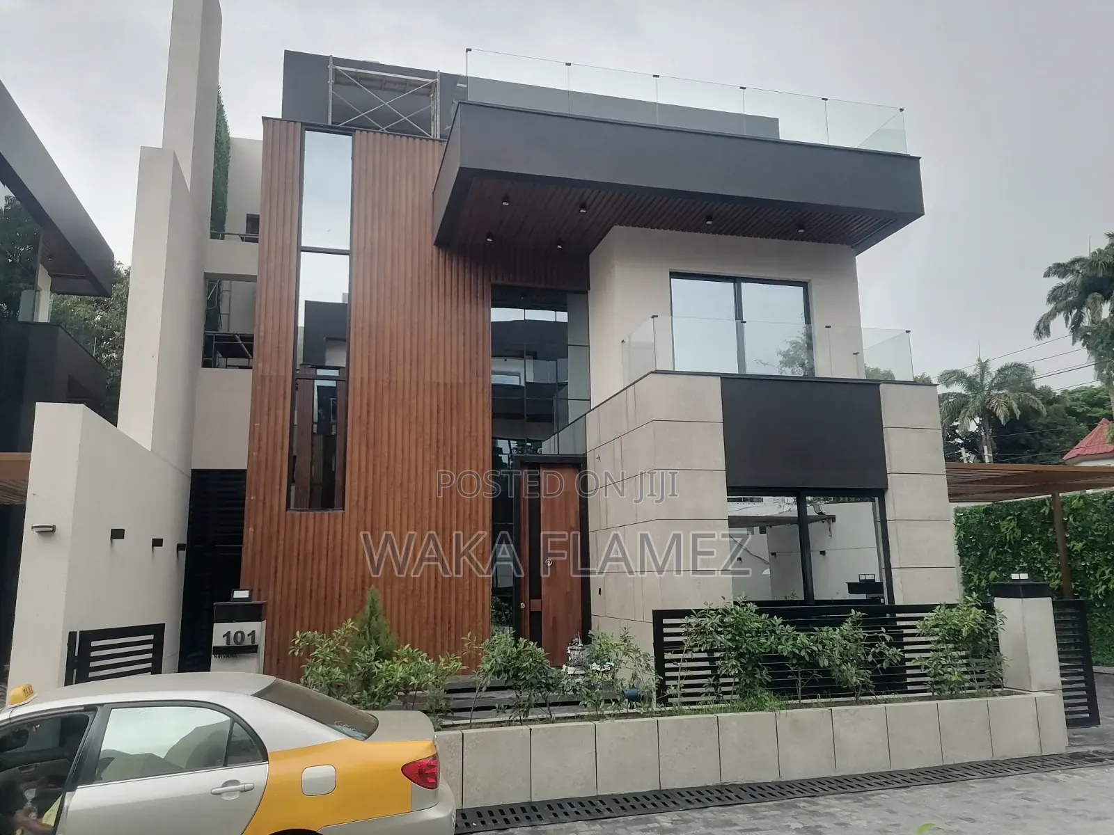 4bdrm Mansion in Cantonment, US Embassy Area for sale