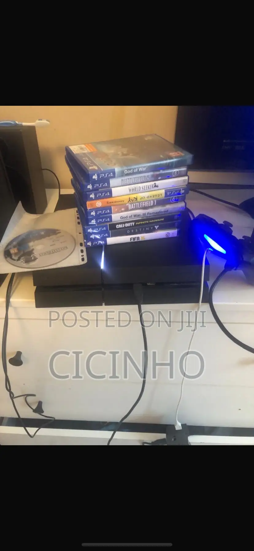 Play Station 4