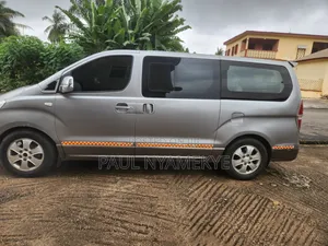 Hyundai Starex 2012 Grey