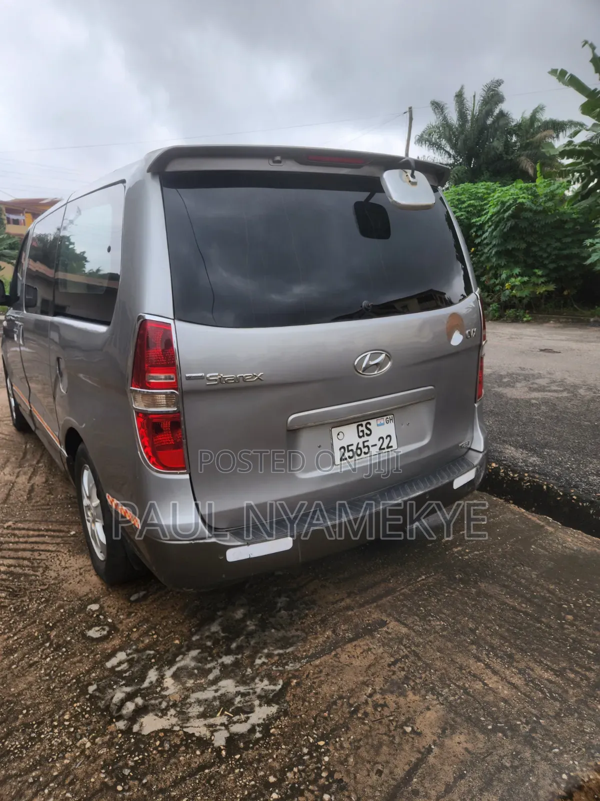 Hyundai Starex 2012 Grey
