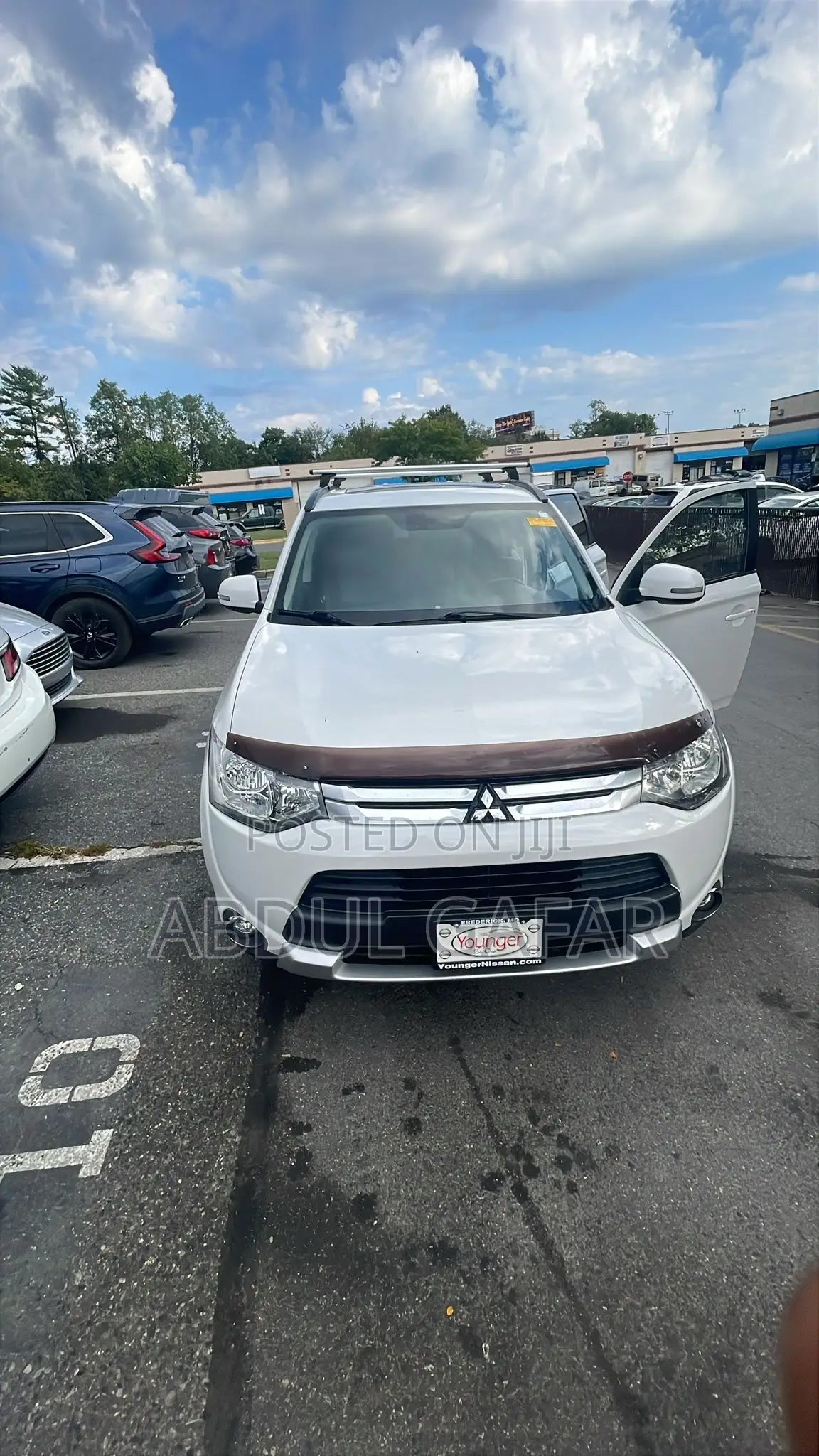 Mitsubishi Outlander ES 4dr SUV (2.4L 4cyl CVT) 2015 White