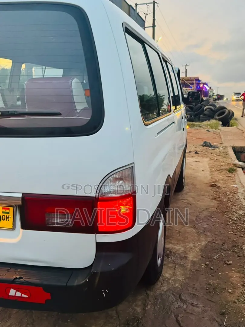 Kia Pregio 2006 White