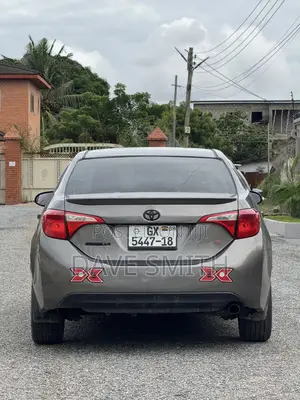 Toyota Corolla S Plus 4dr Sedan (1.8L 4cyl 6M) 2014 Gray
