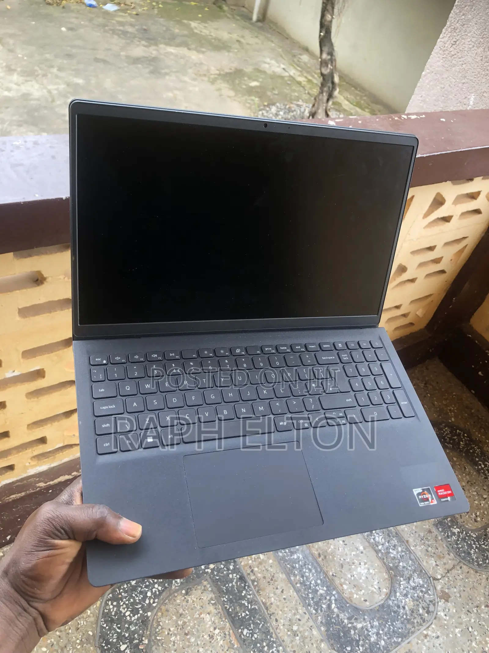 Laptop Dell Inspiron 15 12GB AMD Ryzen 5 SSD 256GB