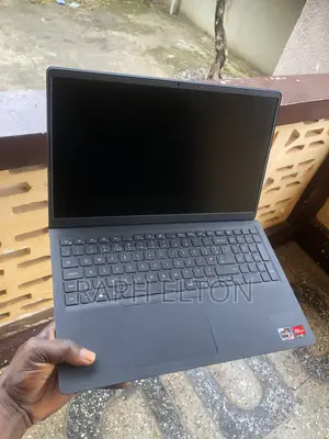 Laptop Dell Inspiron 15 12GB AMD Ryzen 5 SSD 256GB