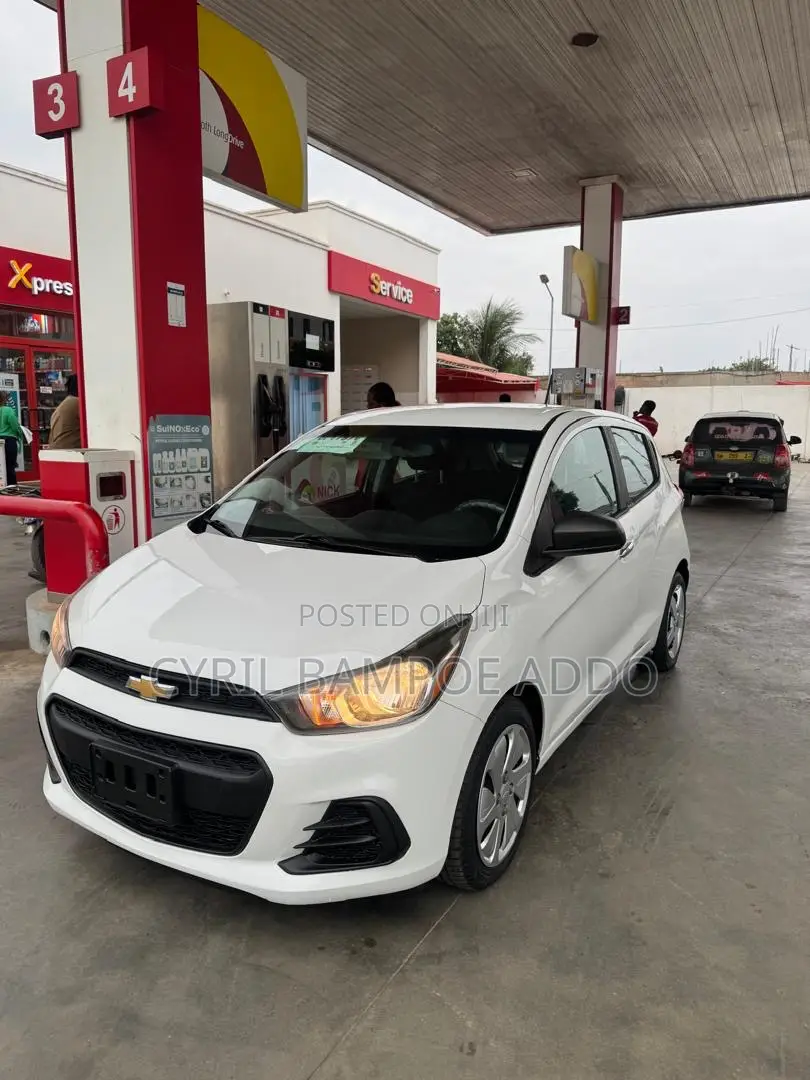 Chevrolet Spark ACTIV CVT 2017 White