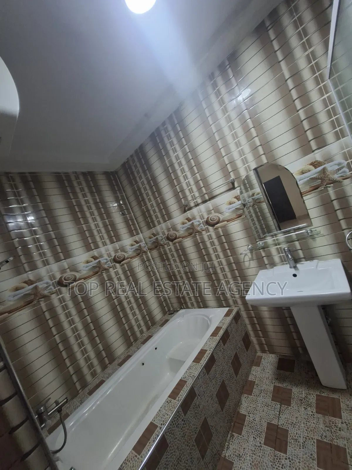 3bdrm Apartment in Oyarifa, Owusu Ansah for rent