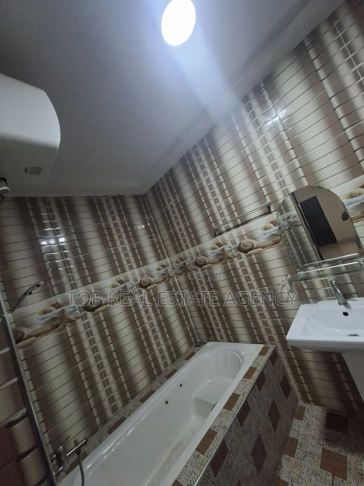 3bdrm Apartment in Oyarifa, Owusu Ansah for rent