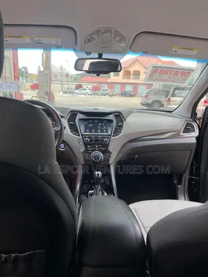 Hyundai Santa Fe SE AWD 2018 Black