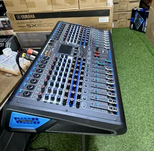 Yamaha YS16 16 Channels Powered Mixer With DSP Effect