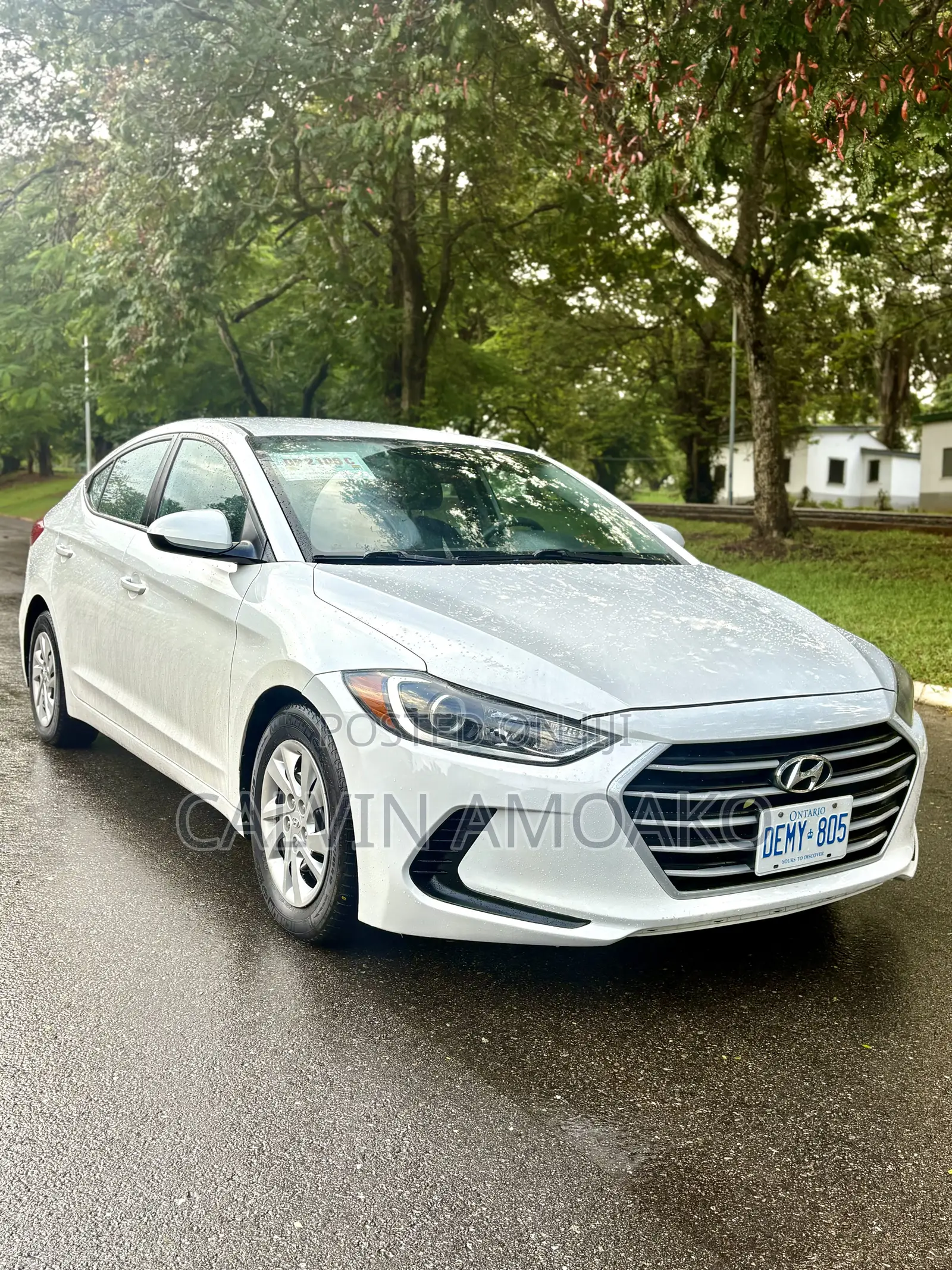 Hyundai Elantra SE Sedan FWD (2.0L 4cyl 6M) 2017 White