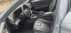 Hyundai Elantra Limited 2023 Green