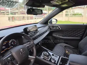 Mitsubishi Outlander SEL Black Edition 2023 Red