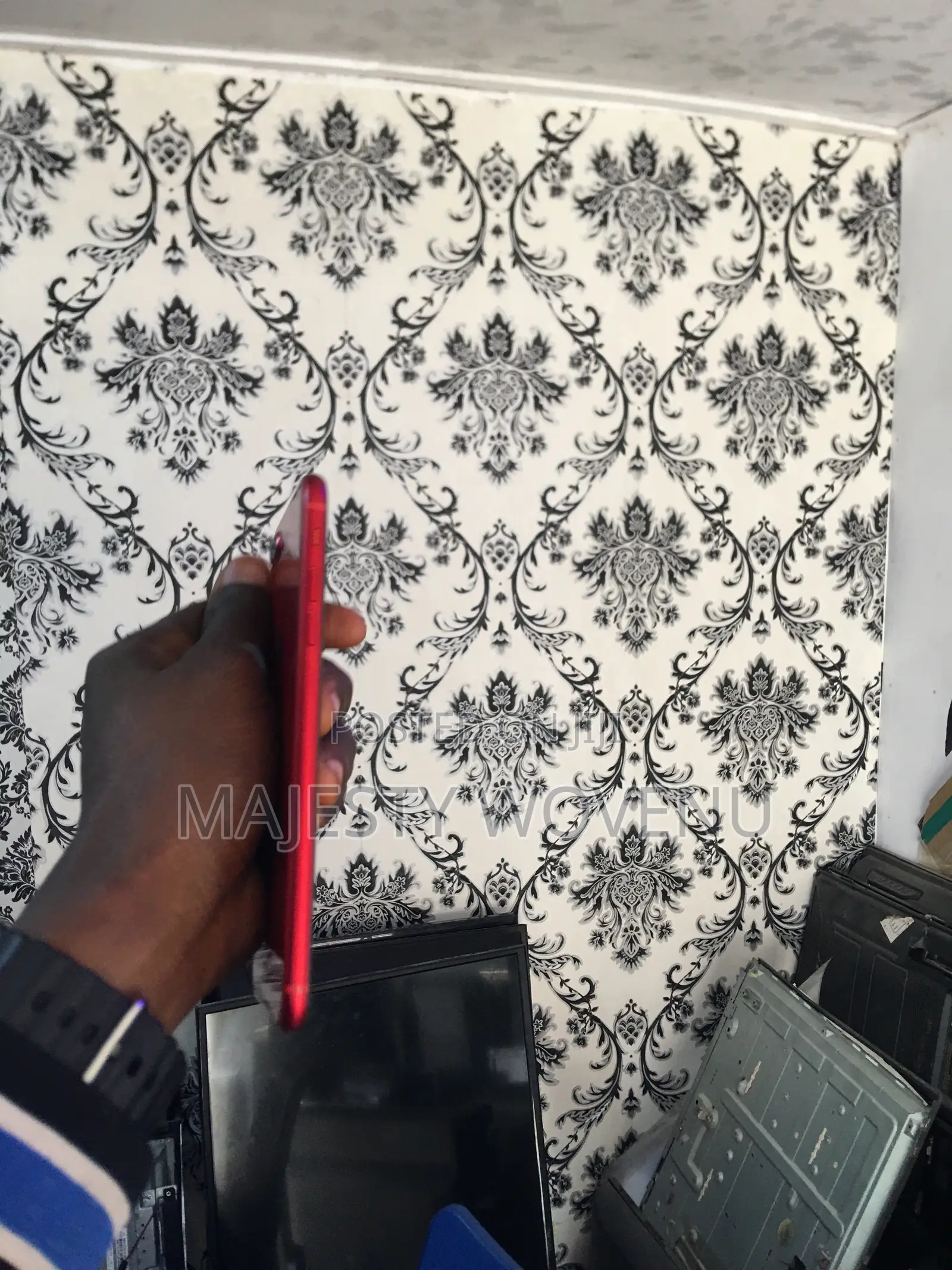 Apple iPhone 8 Plus 64 GB Red