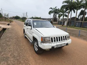 Jeep Cherokee 1998 White