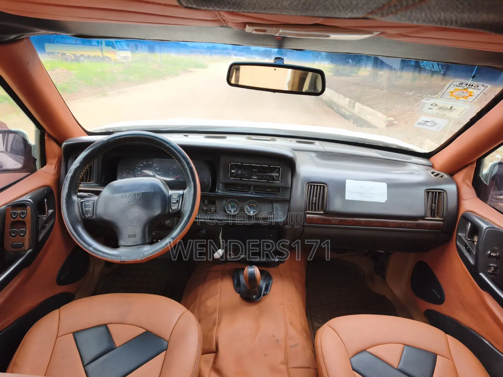 Jeep Cherokee 1998 White