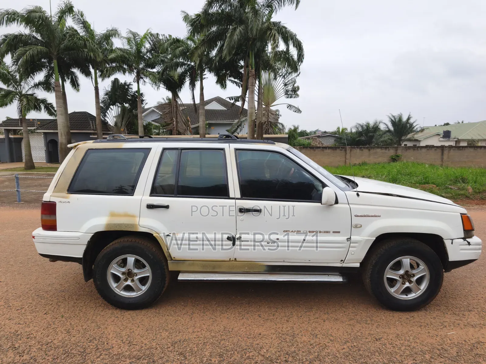 Jeep Cherokee 1998 White