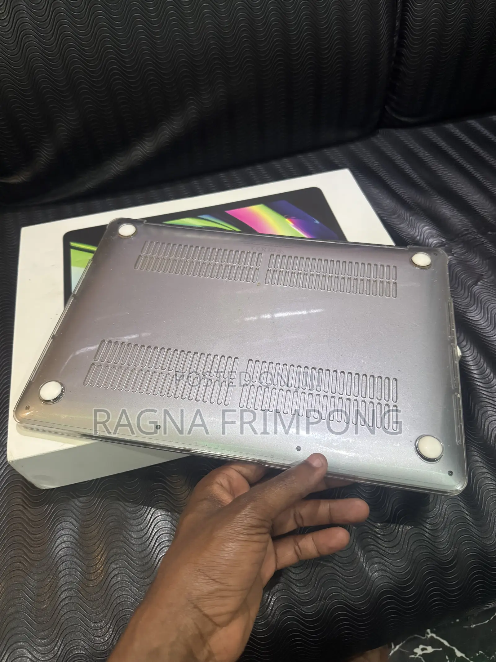 Laptop Apple MacBook Pro 2022 M2 8GB Apple M2 SSD 256GB