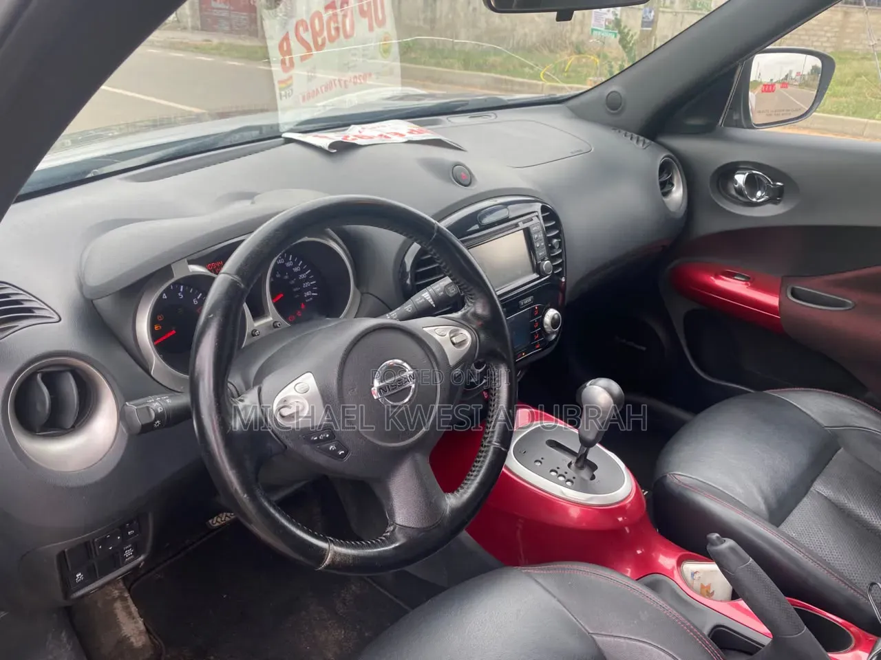 Nissan Juke NISMO 4dr Hatchback (1.6L 4cyl Turbo 6M) 2015 Gray