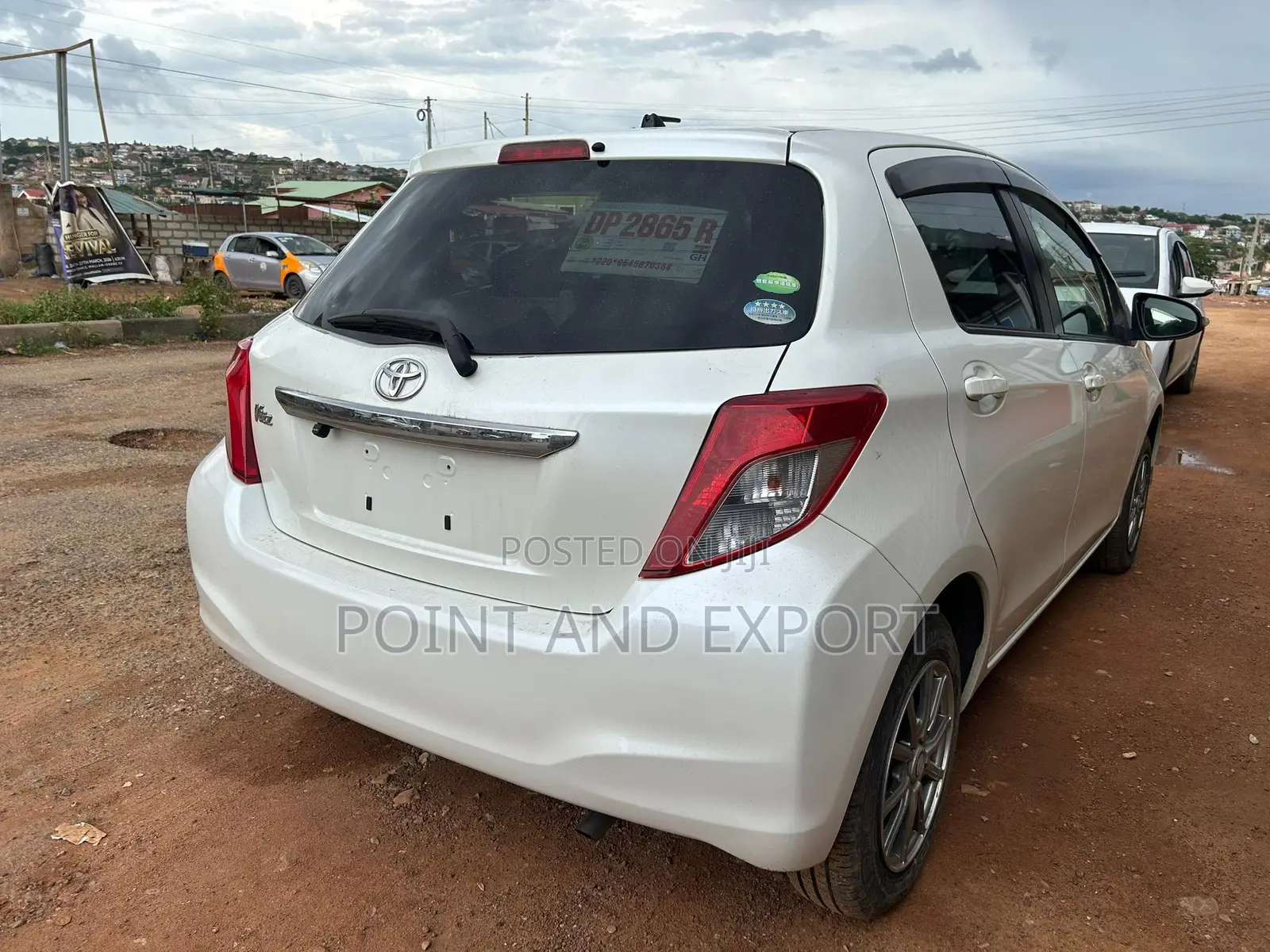 Toyota Vitz 1.3 FWD 5dr 2014 White