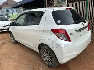 Toyota Vitz 1.3 FWD 5dr 2014 White