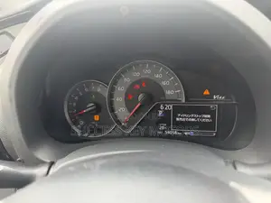 Toyota Vitz 1.5 FWD 5dr 2015 White