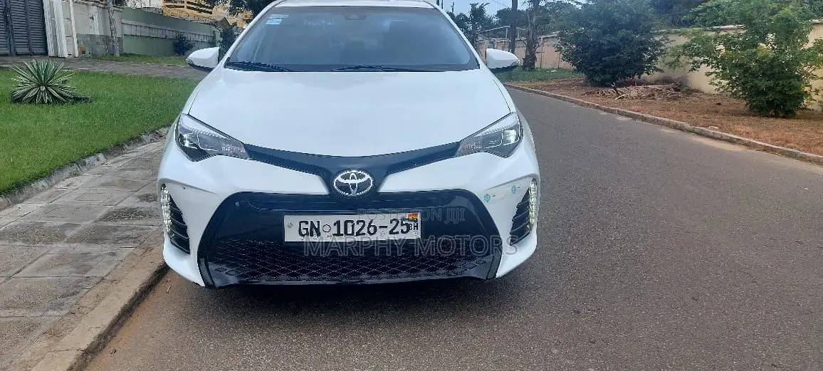 Toyota Corolla 2017 White