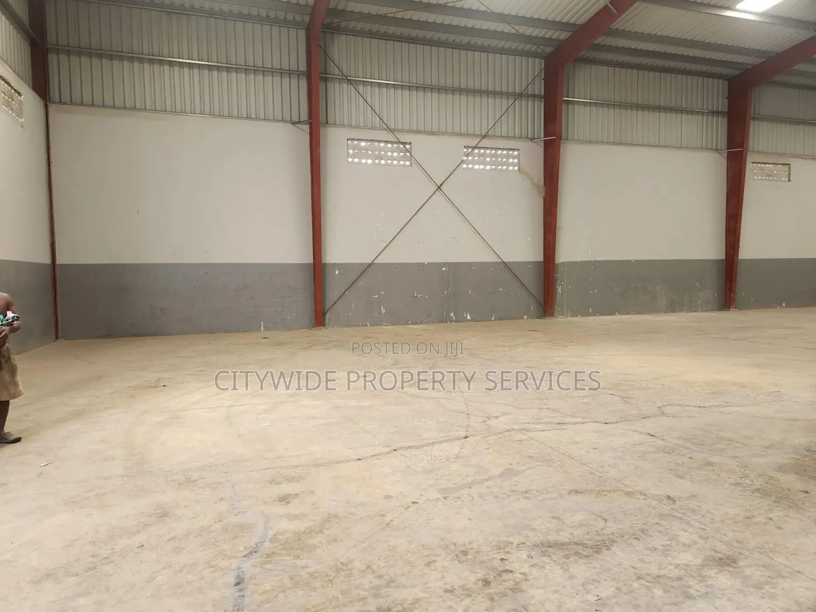 8,000 SQM Warehouse | Tema