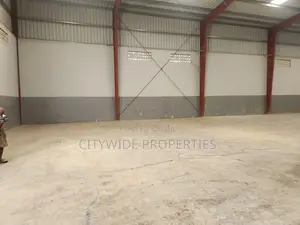 Large Warehouse 3200 SQM in Tema