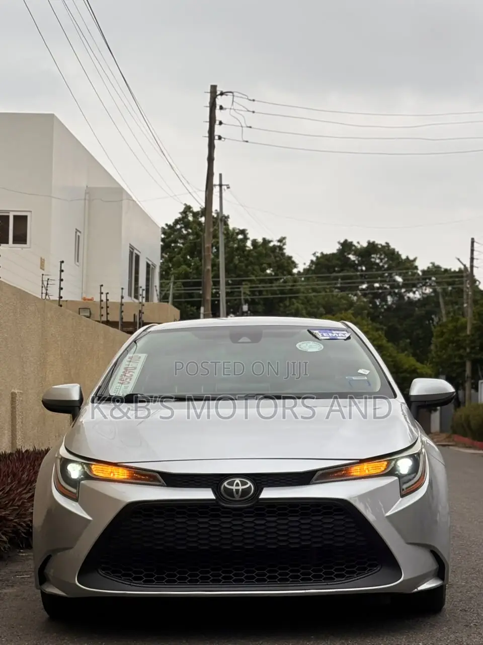 Toyota Corolla LE 2020 Silver