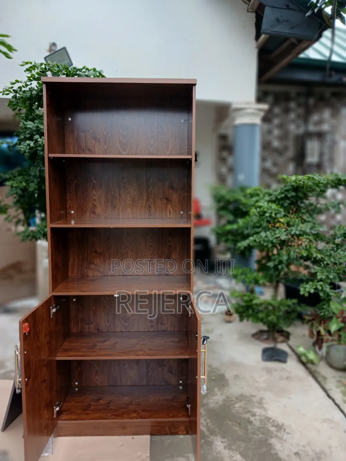 Wwooden Book Shelf